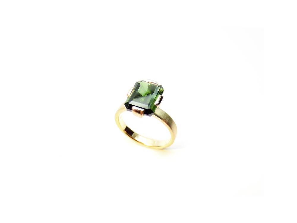 Fabian Blaser Ring in Gelbgold mit Turmalin