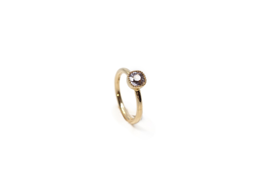 Fabian Blaser Ring in Rotgold mit Spinell