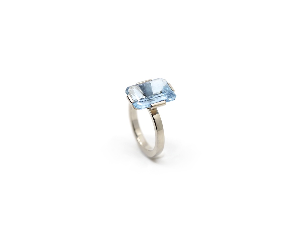 Fabian Blaser Ring in Weissgold mit Aquamarin