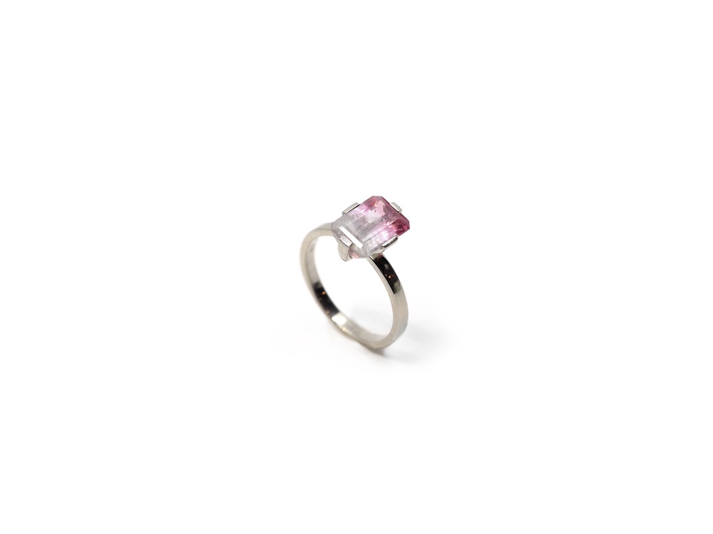 Fabian Blaser Ring in Weissgold mit Turmalin
