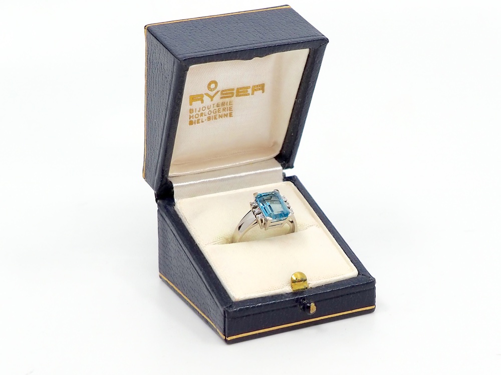 Fabian Blaser Vintage Ring in Weissgold mit Aquamarin und Brillanten
