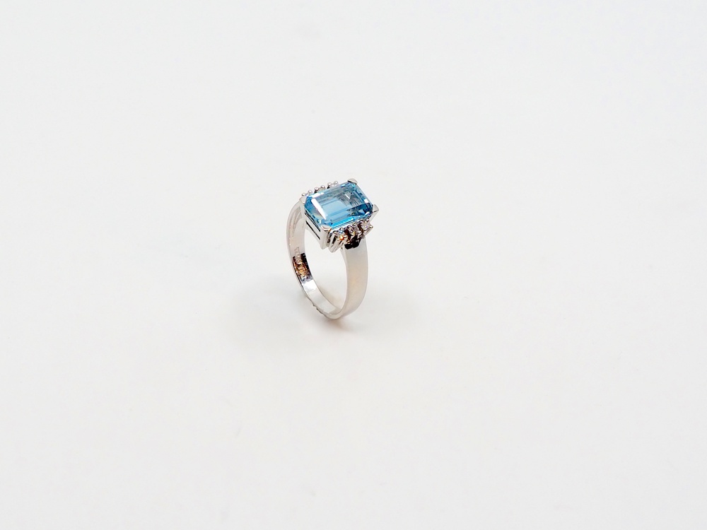 Fabian BlaserVintage Ring in Weissgold mit Aquamarin und Brillanten