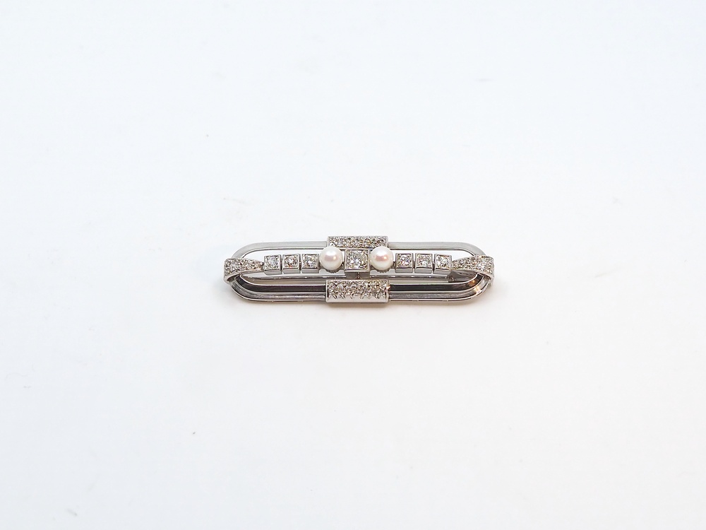 Fabian Blasser Vintage Stabbrosche in Weissgold mit Perlen und Brillanten
