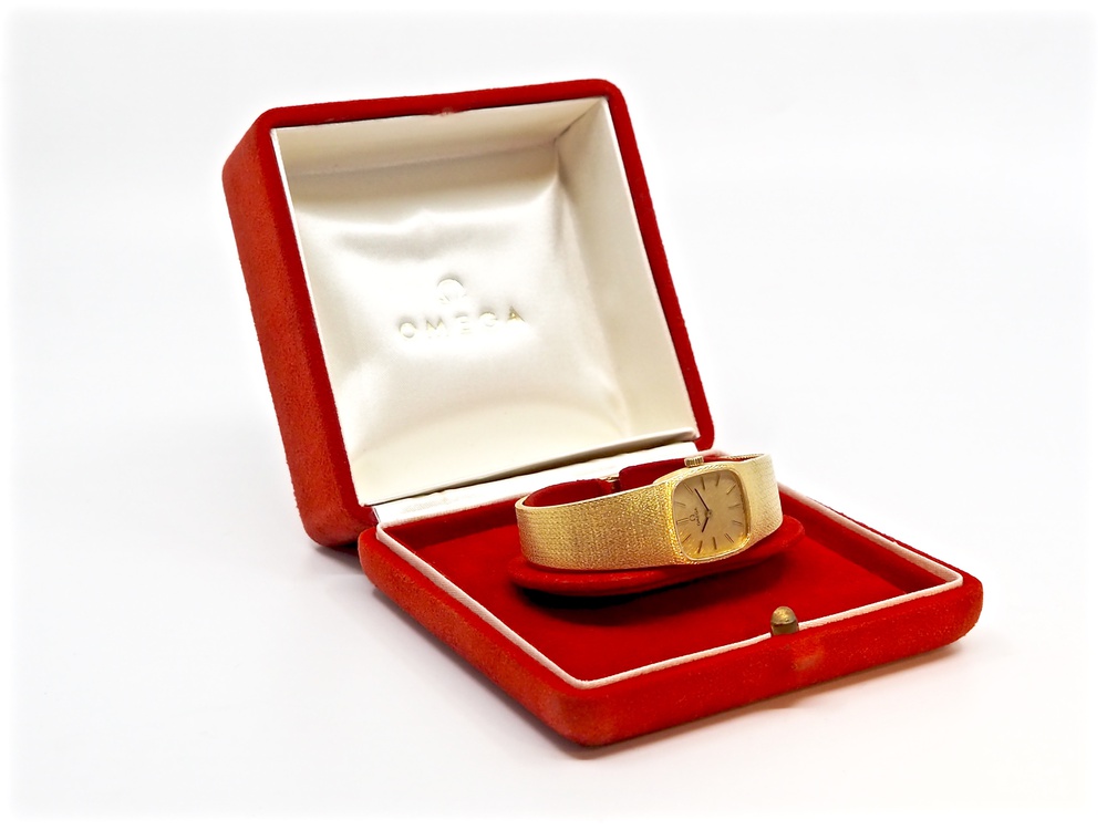 Fabian Blaser Vintage Uhr Omega in Gold