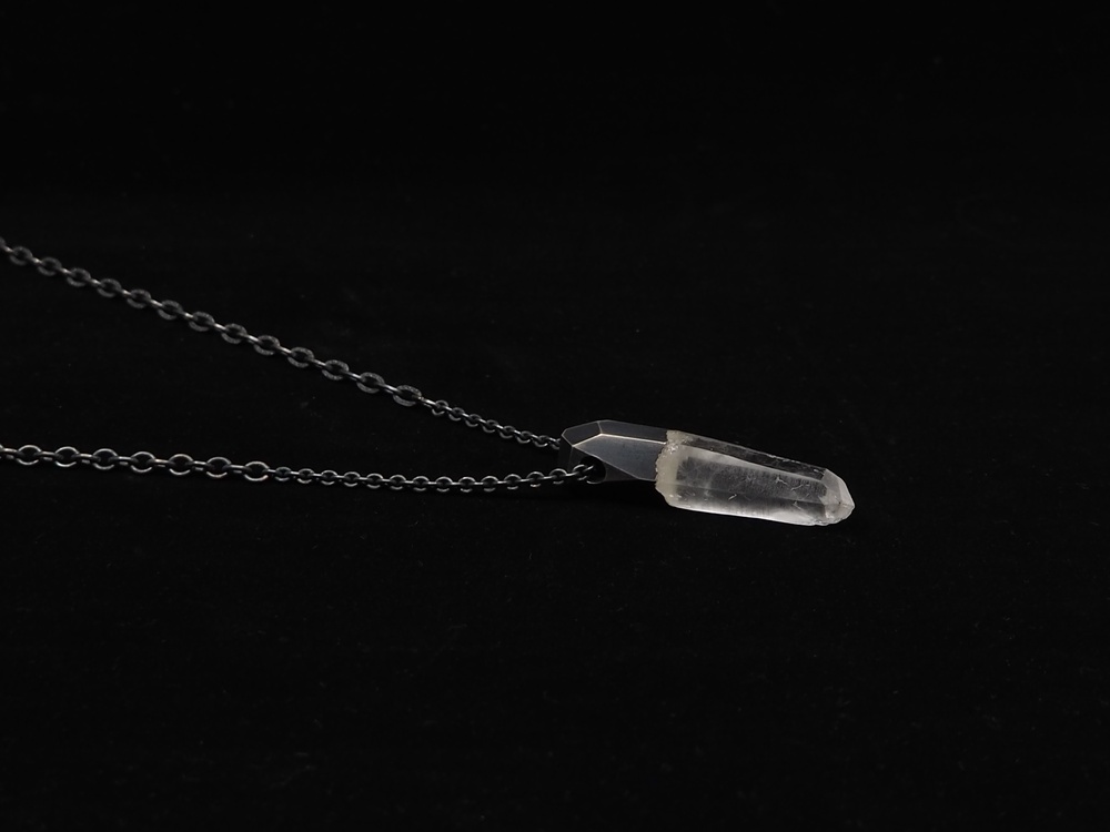 Collier en argent avec pendentif en quartz Fabian Blaser
