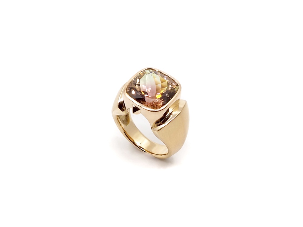 Fabian Blaser Ring in Roségold mit mehrfarbigem Turmalin