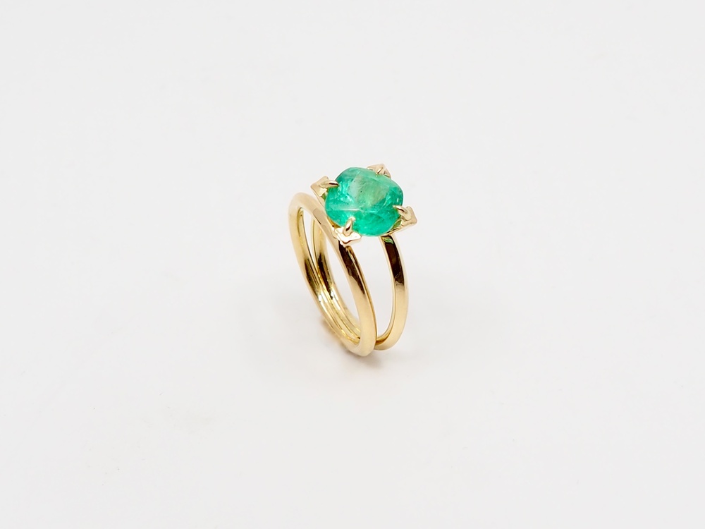 Fabian Blaser Ring in Ökogold mit Smaragd aus Kolumbien 2.78 ct. (minor oil)