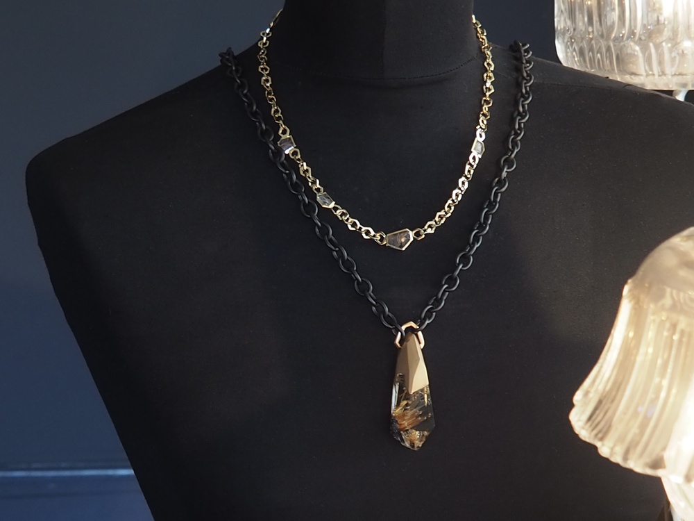 Fabian Blaser Keramik-Collier mit Rotgold und Rutilquarz