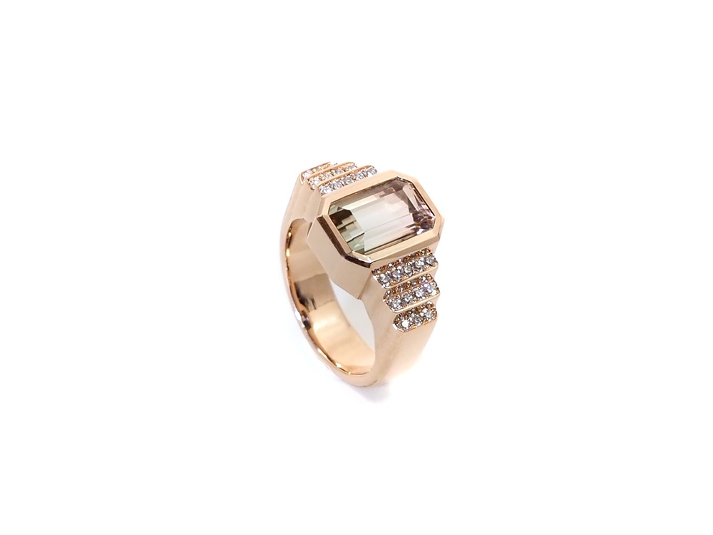 Art déco Bague en or rose avec tourmaline bicolore 4.6 ct. et brillants 0.26 ct.