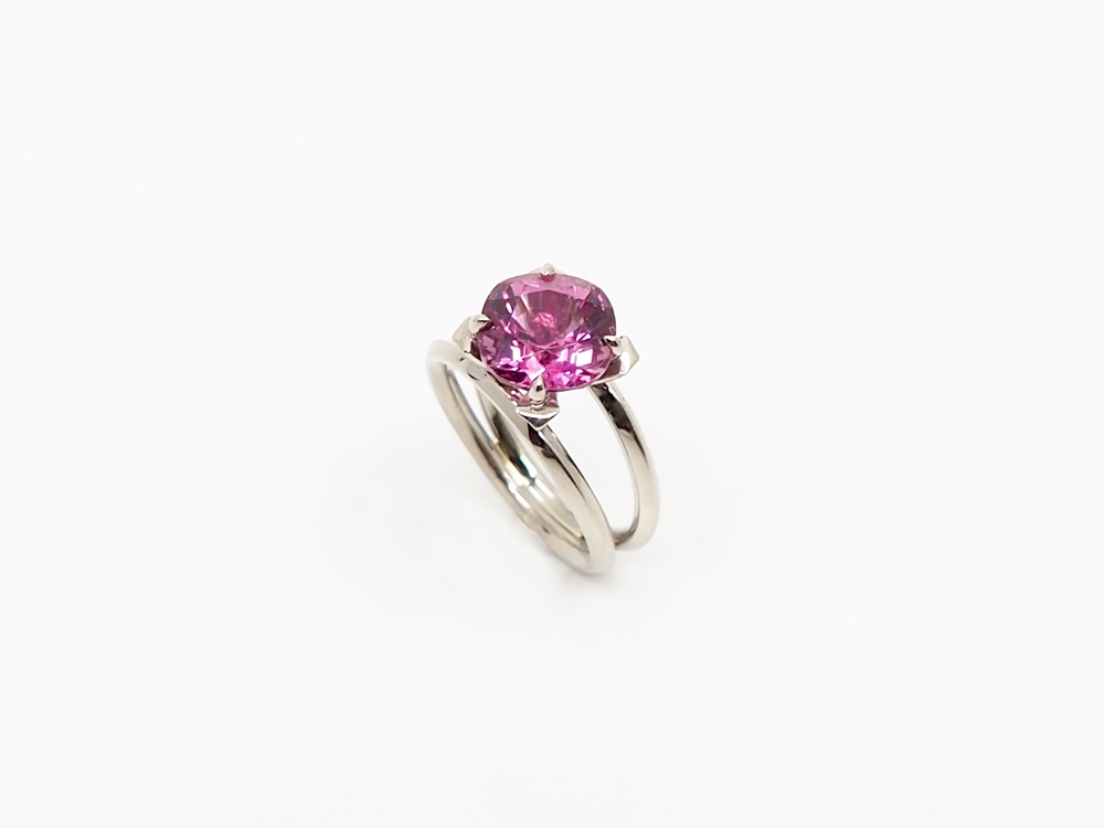 Ring in Weissgold mit pinkem Turmalin 5,1 ct.
