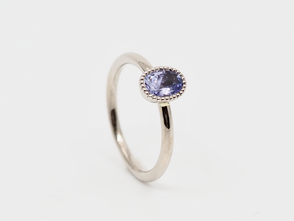 Fabian Blaser Ring in Weissgold mit Saphir