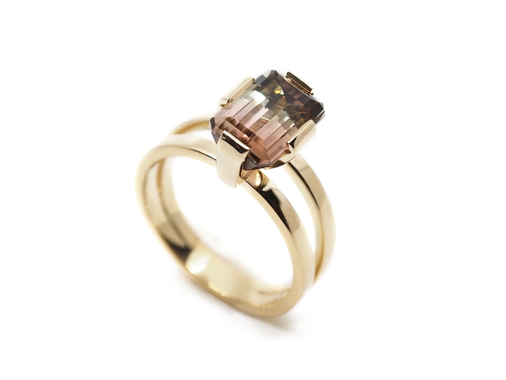 Fabian Blaser Ring Gelbgold mit Bicolor-Turmalin