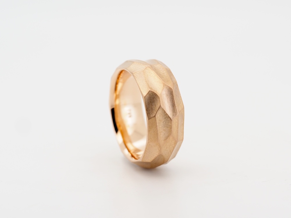 Fabian Blaser Ring in Rotgold