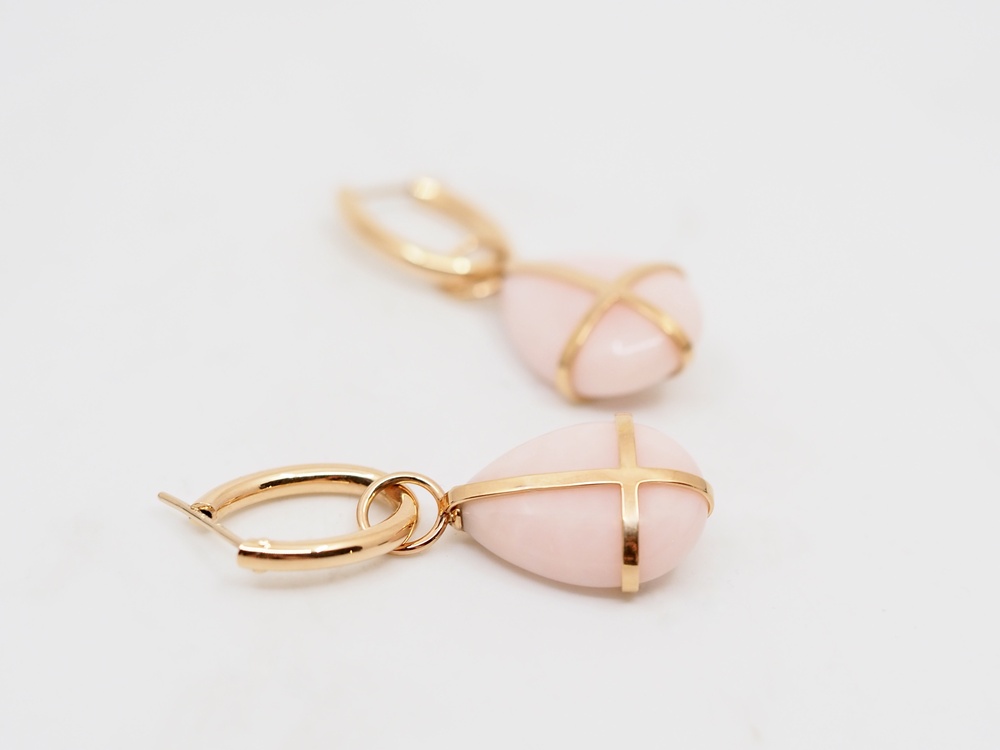 Boucles d'oreilles en or rose avec opale des Andes