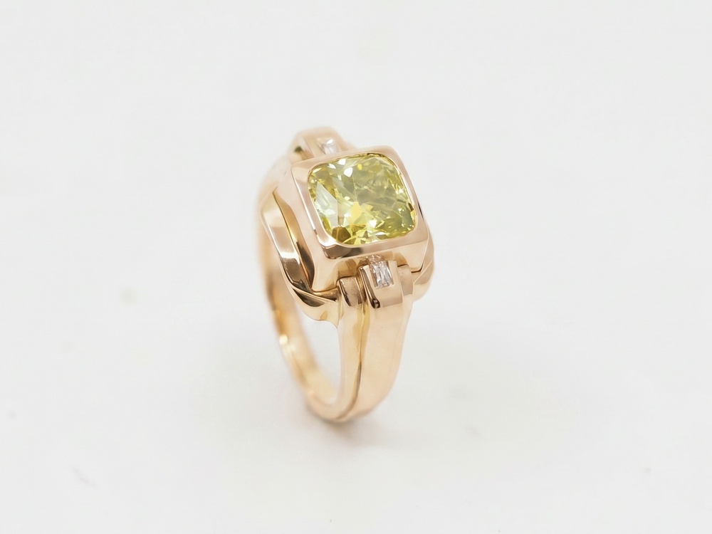 Yello Diamond Ring Fabian Blaser