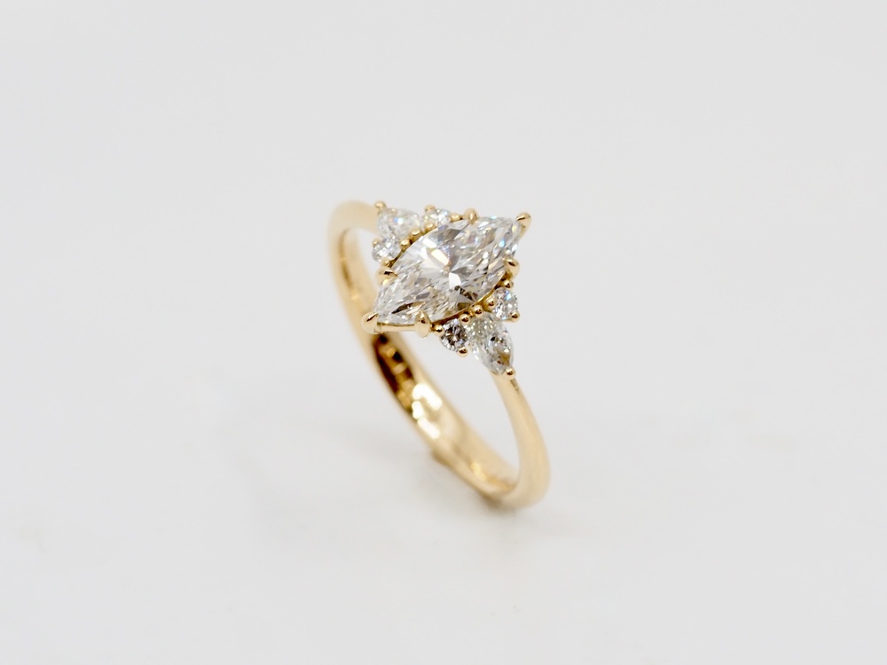 Fabian Blaser Bague de fiançailles en or blanc avec diamants
